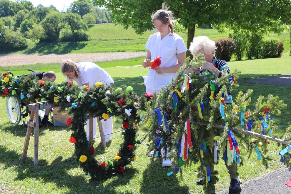 Unser Maibaum steht!