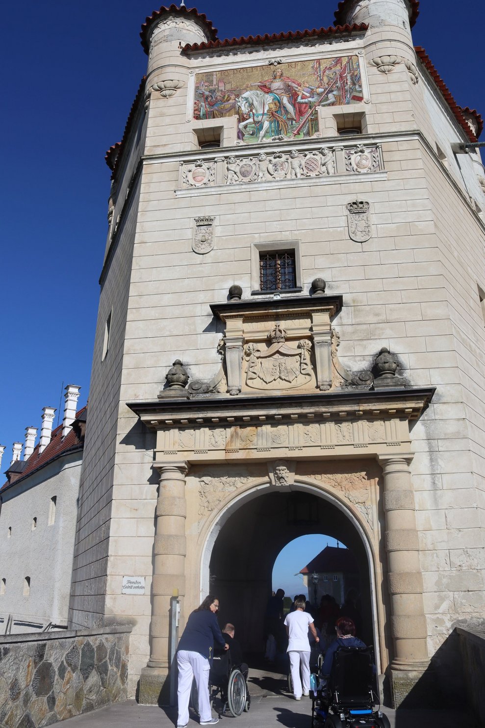 Festmesse im Habsburg-Schloss