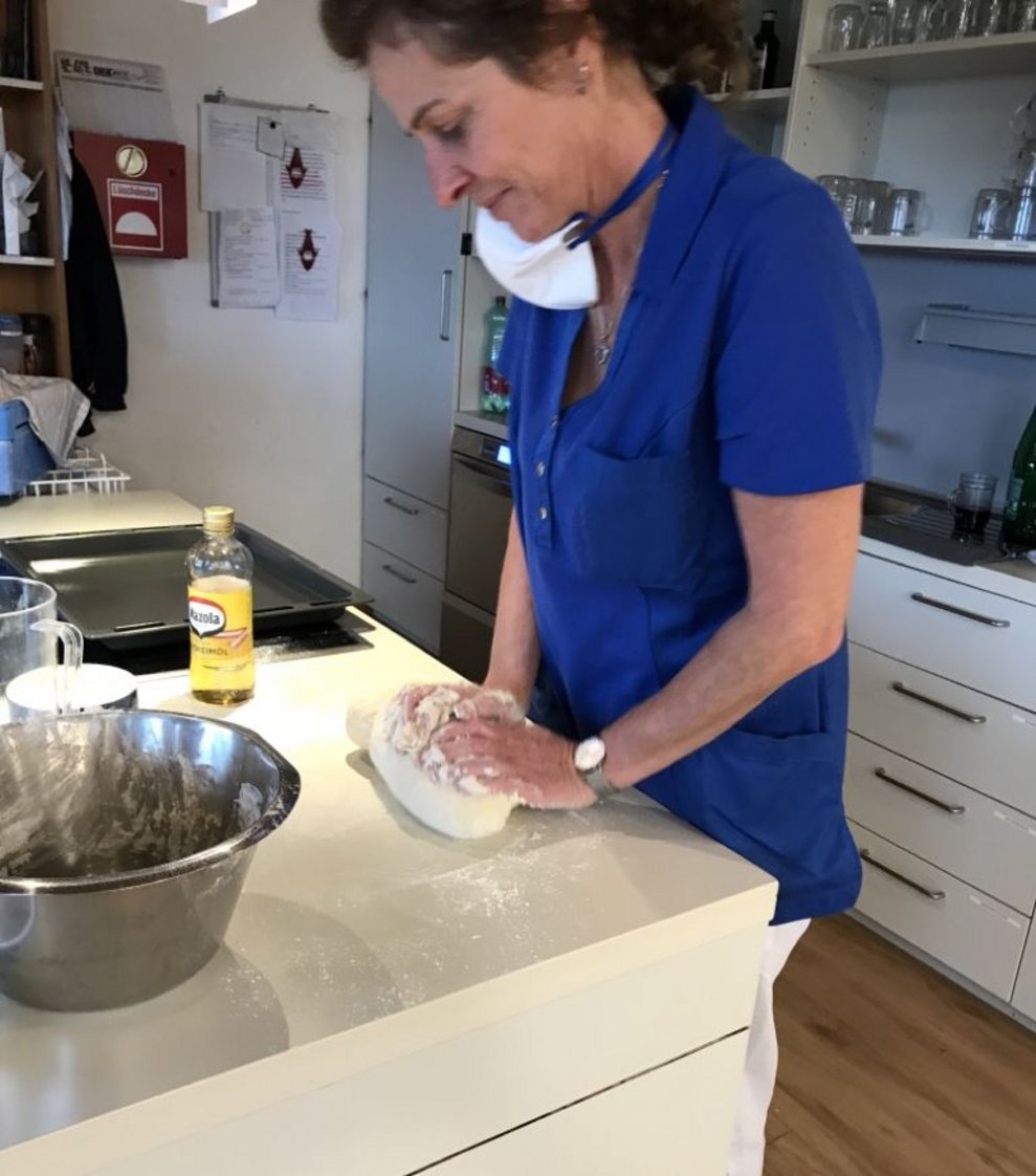 Apfelstrudel backen