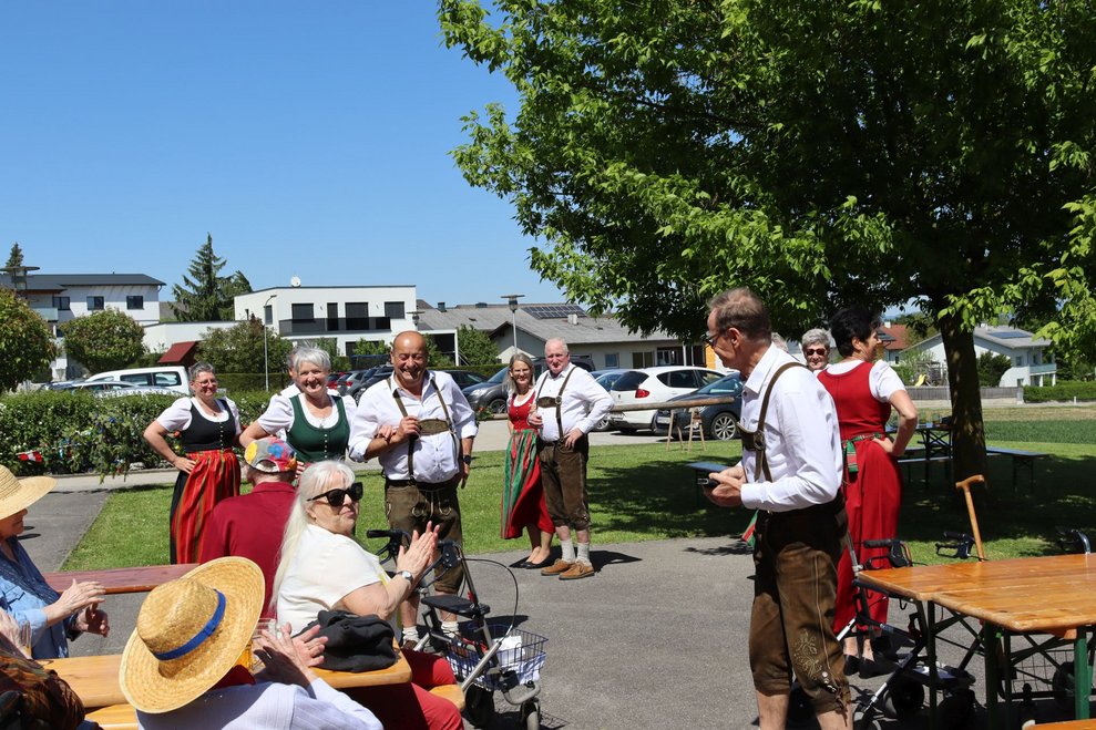 Unser Maibaum steht!