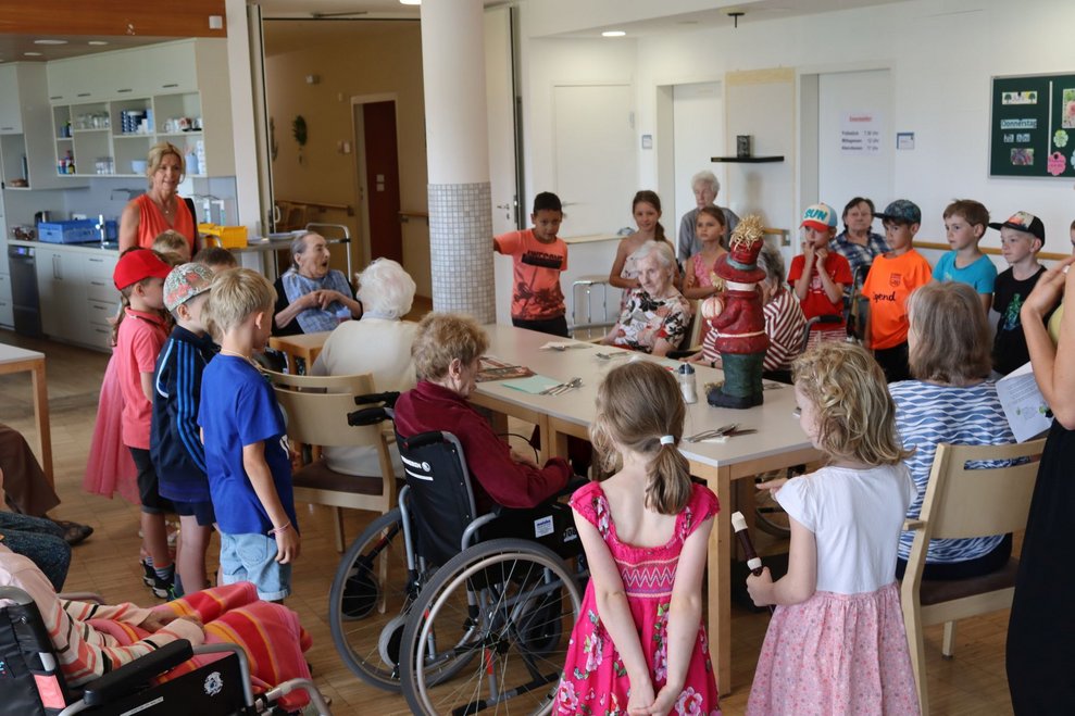 Überraschungsbesuch der Volksschulkinder