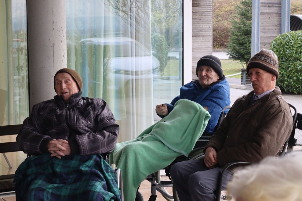 Weihnachtspunsch auf der Terrasse