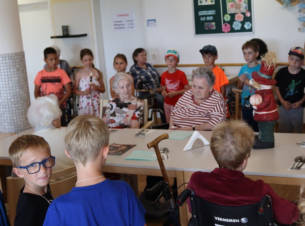 Überraschungsbesuch der Volksschulkinder