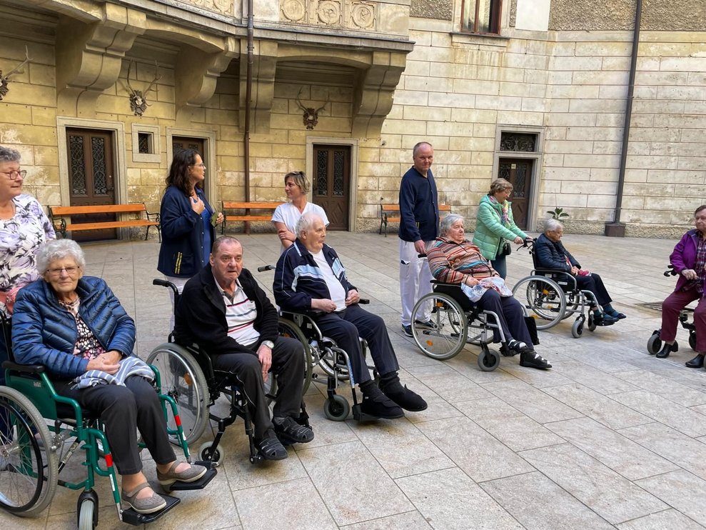Festmesse im Habsburg-Schloss