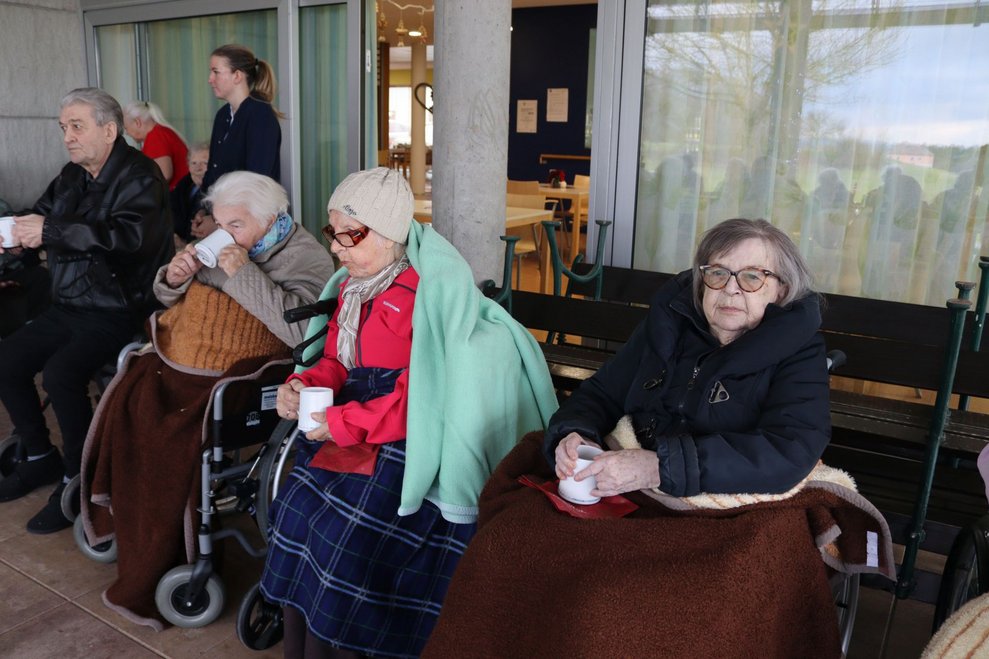 Weihnachtspunsch auf der Terrasse