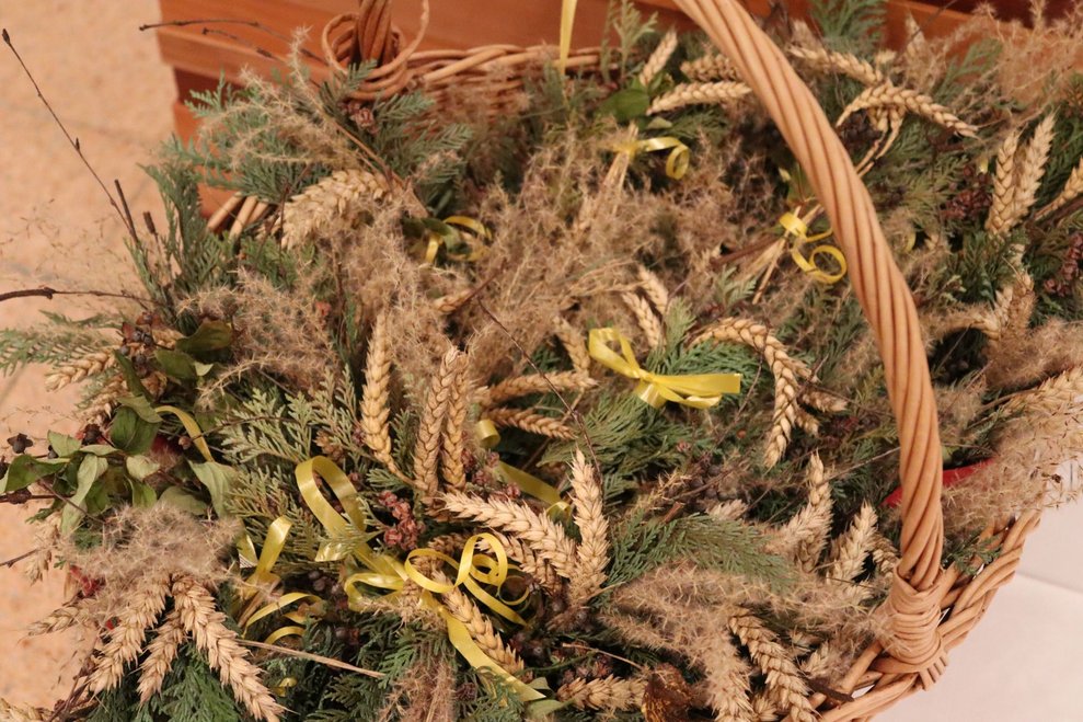 Erntedankfest mit Kräuterweihe