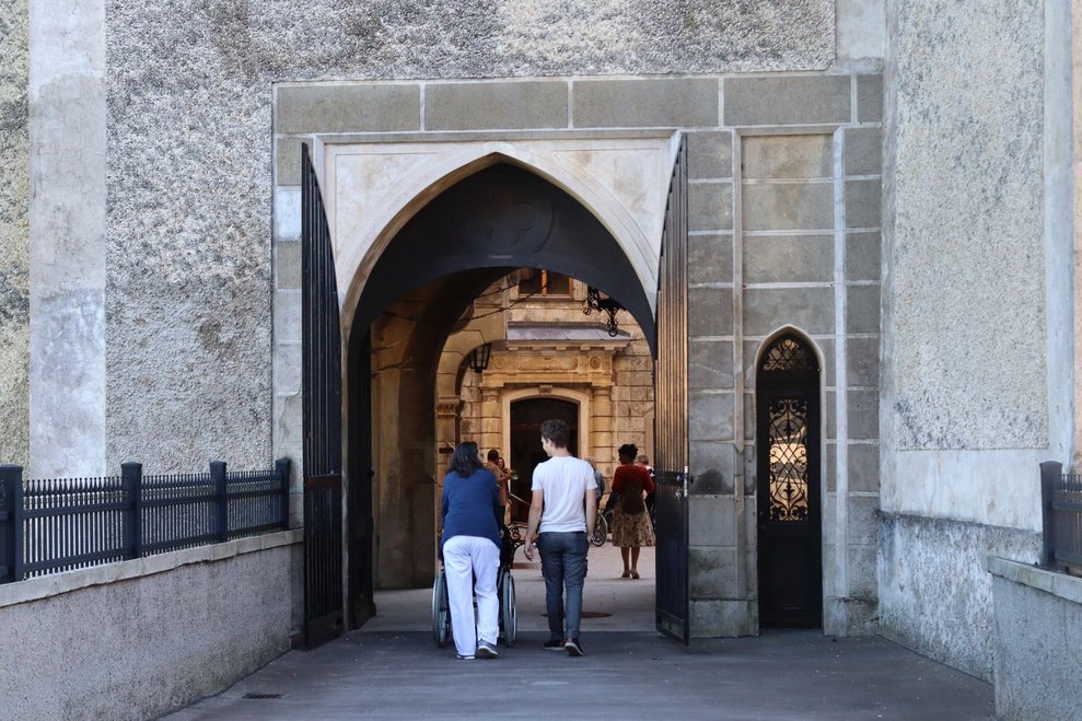 Festmesse im Habsburg-Schloss