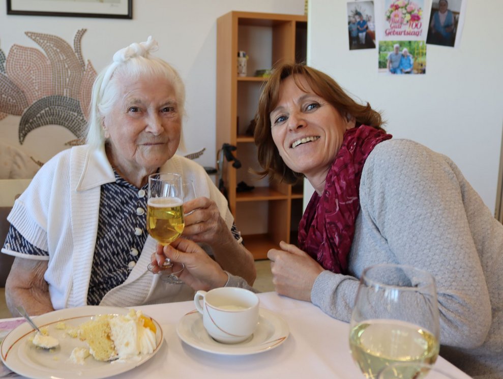 Frau Grim feiert 100. Geburtstag