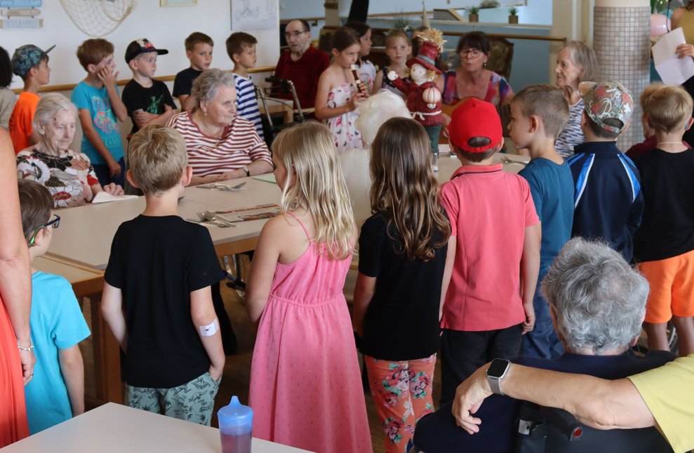 Überraschungsbesuch der Volksschulkinder